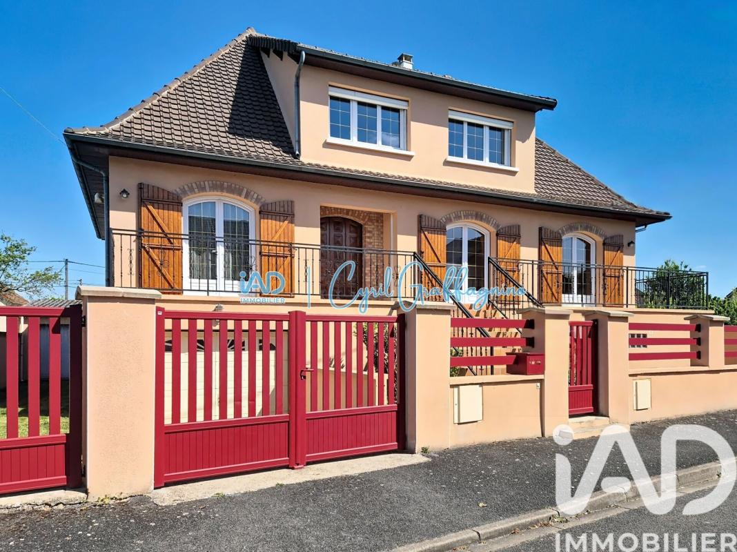 Maison 8 Pièce(s) Varennes-sur-Seine