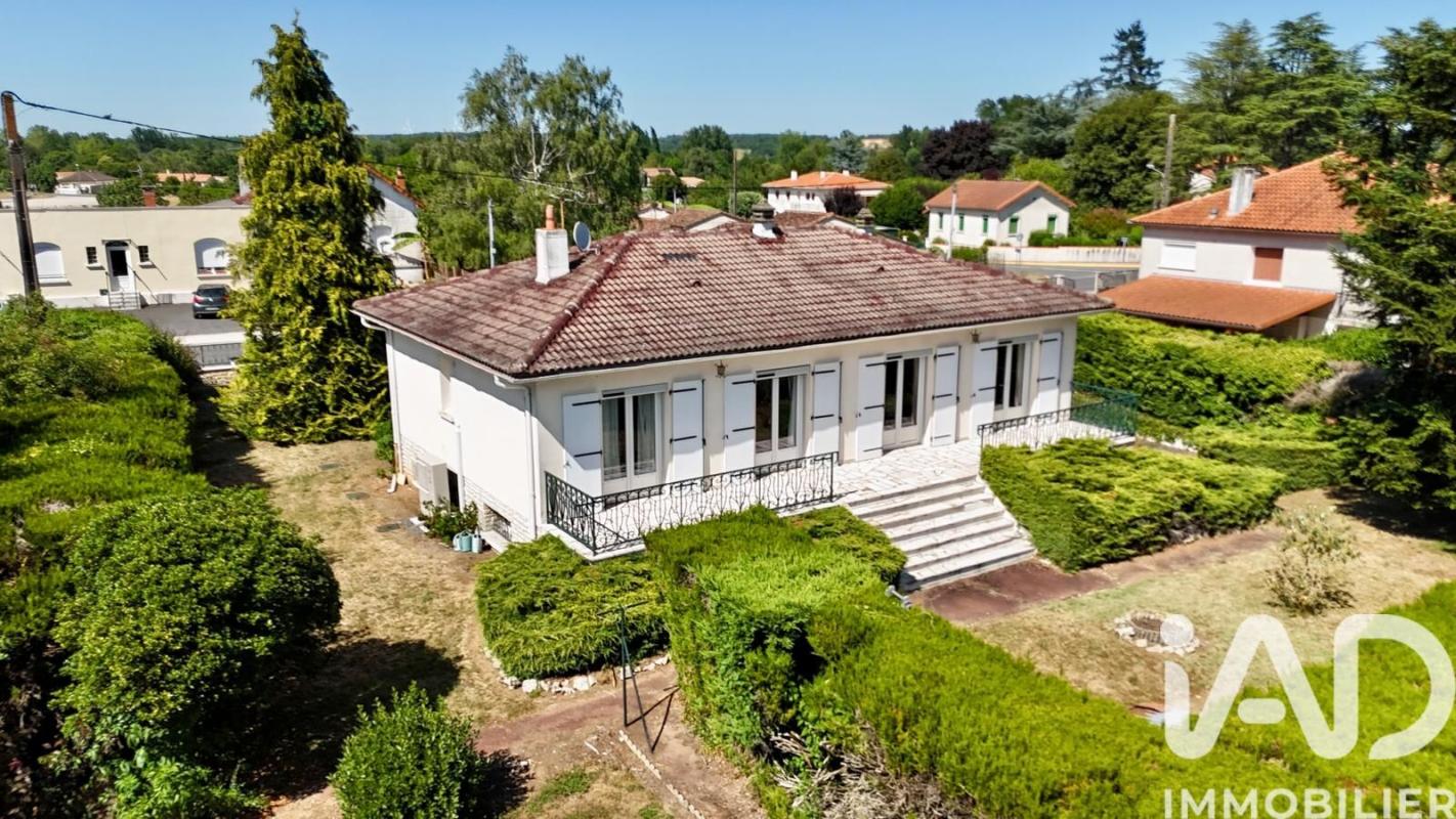 Maison 5 Pièce(s) Mansle