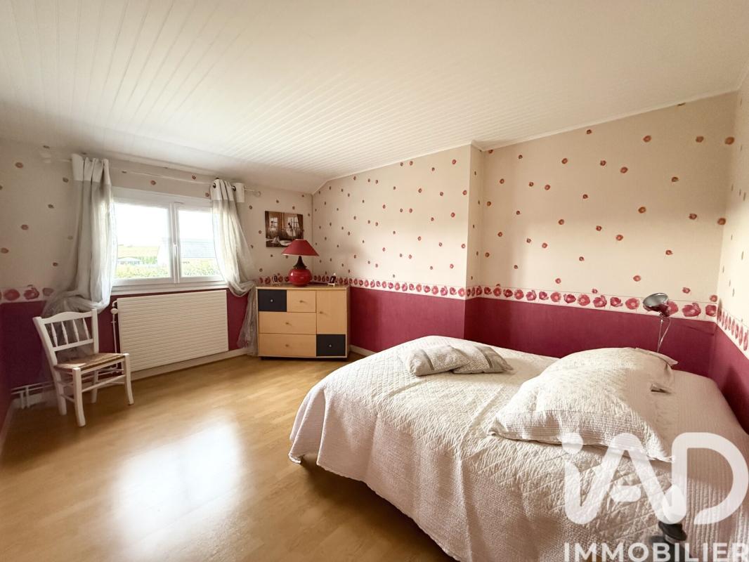 Maison 9 Pièce(s) Ville-Saint-Jacques - Photo 13