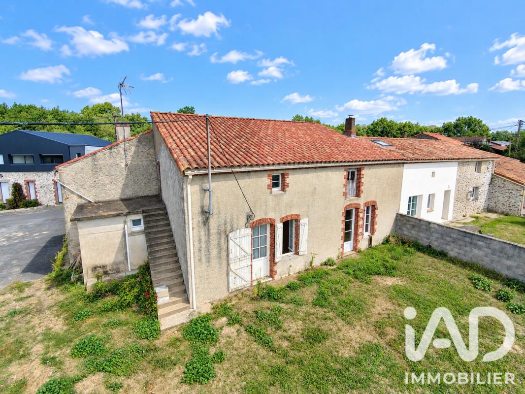 Maison 5 Pièce(s) Le Poiré-sur-Vie