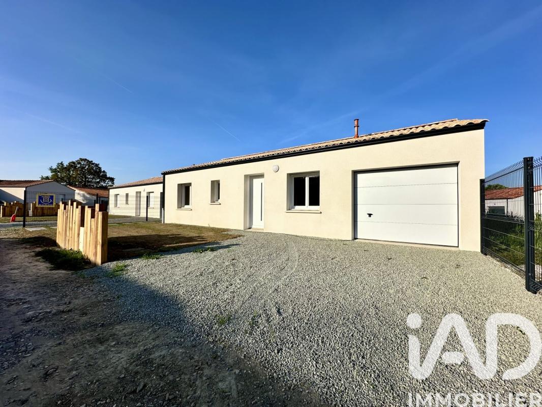 Maison 5 Pièce(s) La Copechagnière