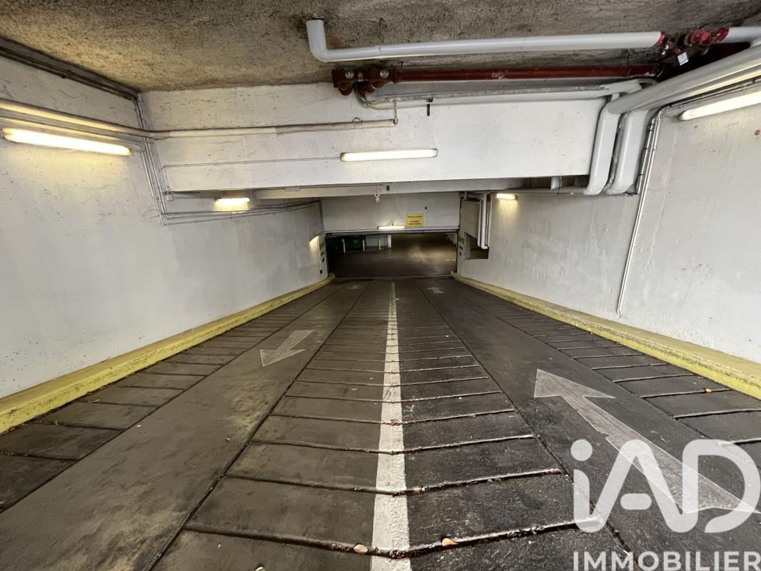 Parking  Paris 18eme Arrondissement