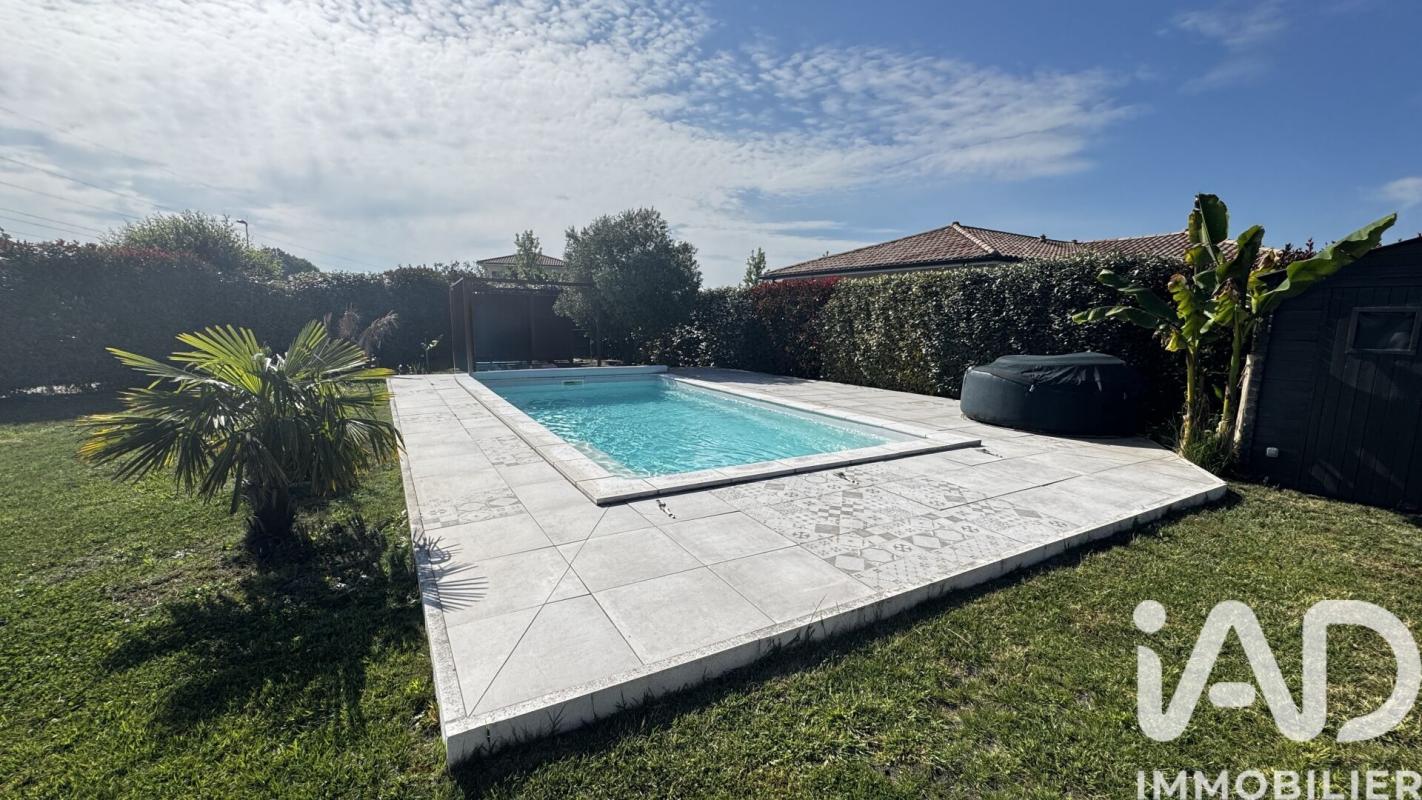 Maison 5 Pièce(s) Mios