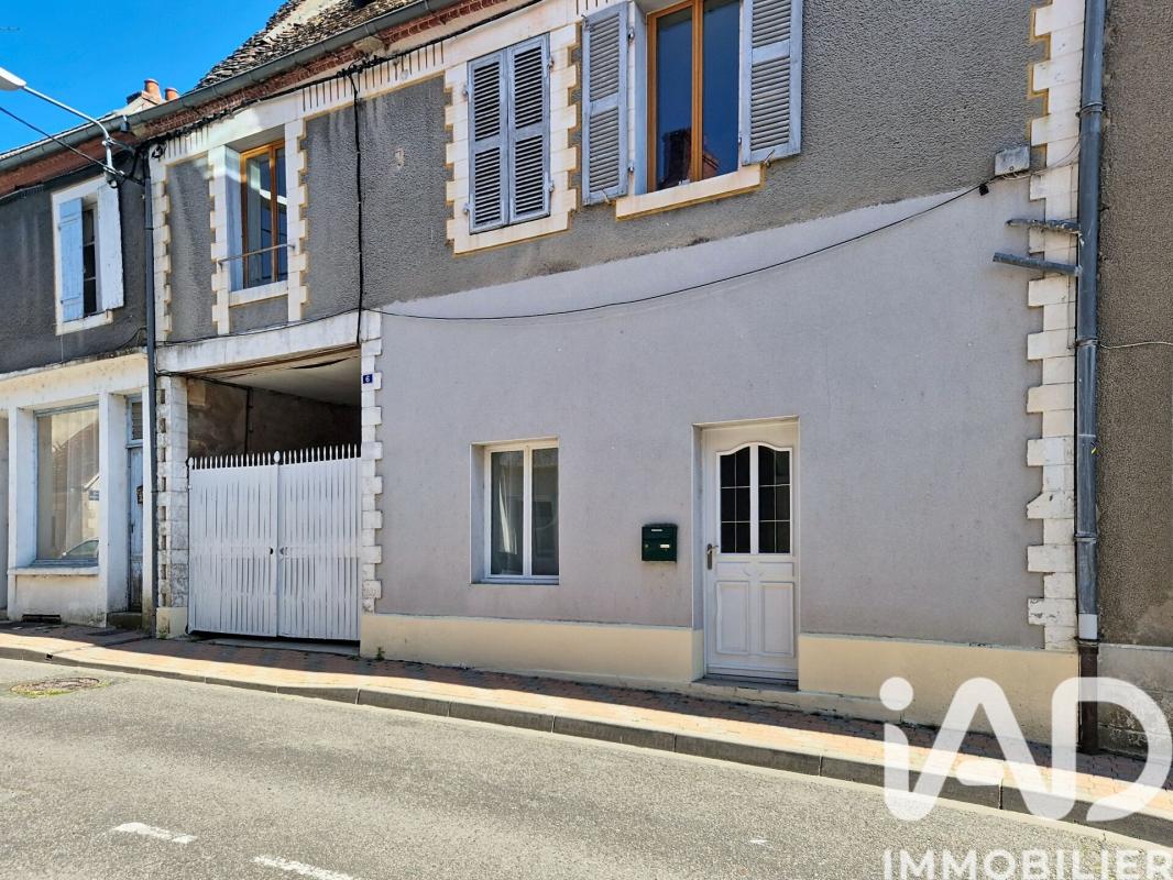 Maison 5 Pièce(s) Lurcy-Lévis