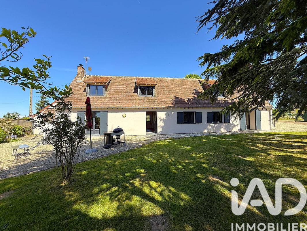 Maison longère 6 Pièce(s) Yèvres