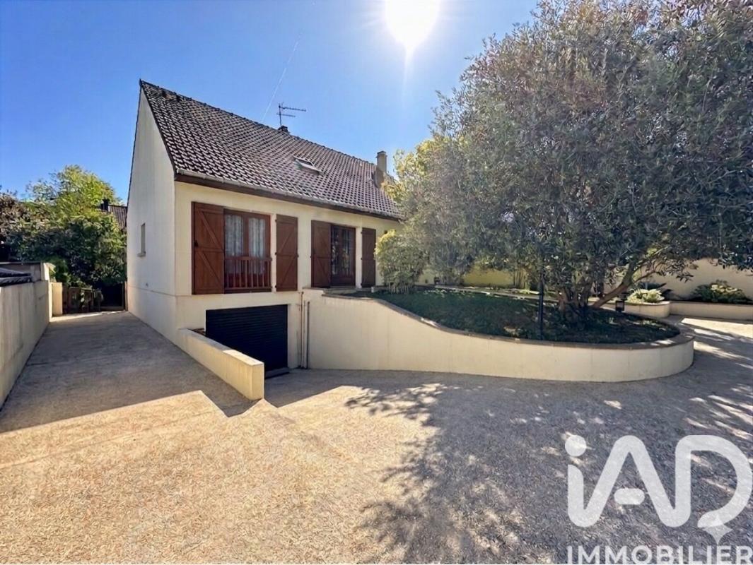 Maison 10 Pièce(s) Pontault-Combault