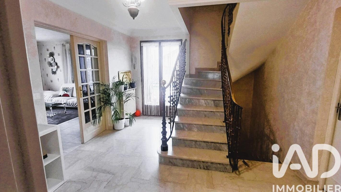 Maison 7 Pièce(s) Paray-Vieille-Poste - Photo 2