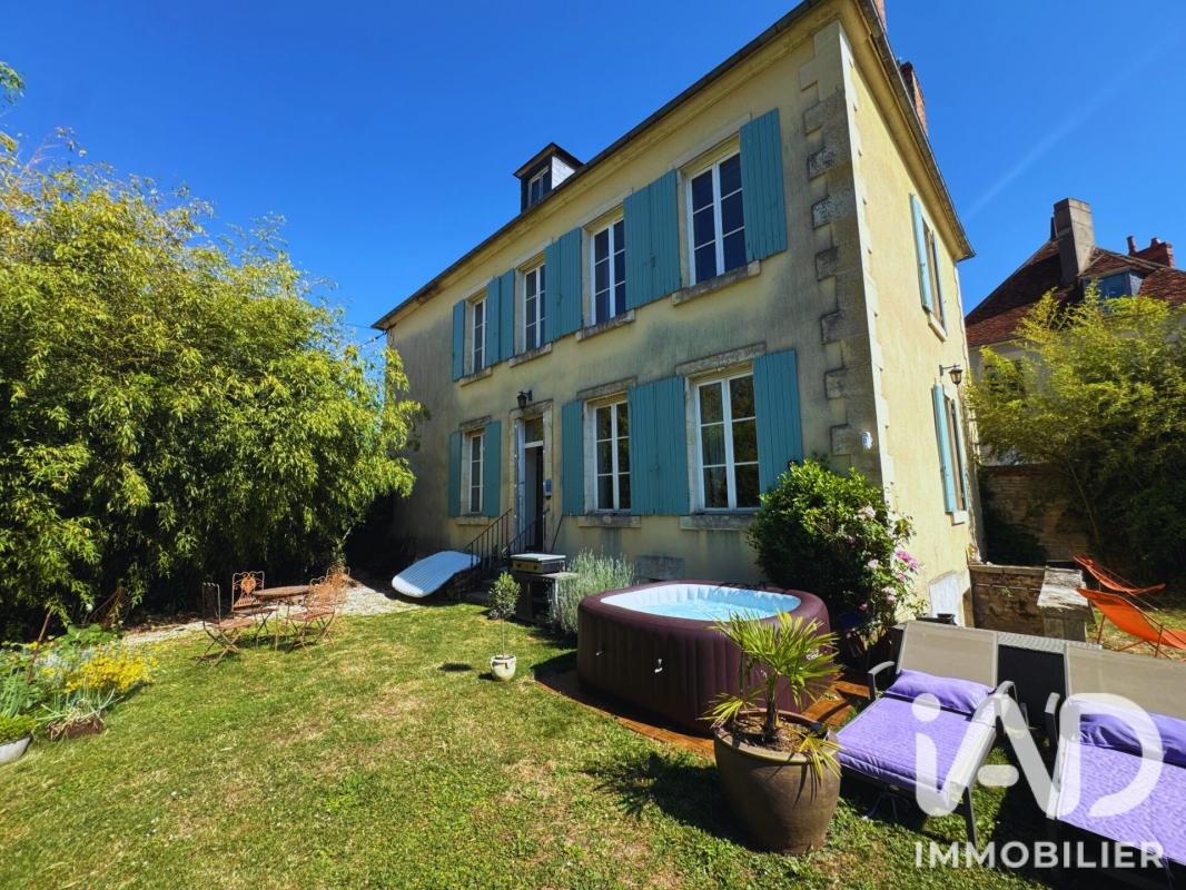 Maison 5 Pièce(s) Donzy
