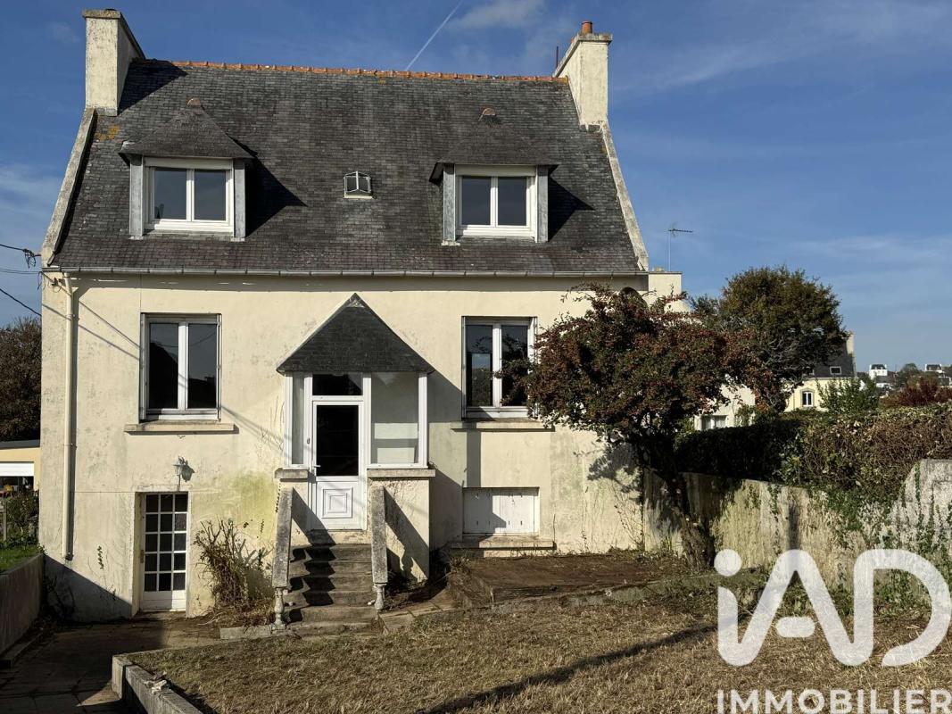 Maison 7 Pièce(s) Plouhinec