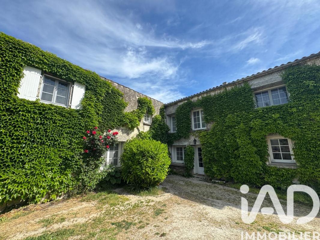 Maison longère 8 Pièce(s) Dompierre-sur-Mer