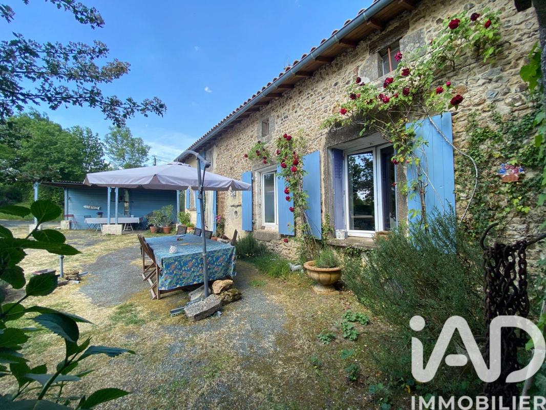 Maison 9 Pièce(s) Saint-Pardoux-Soutiers - Photo 23