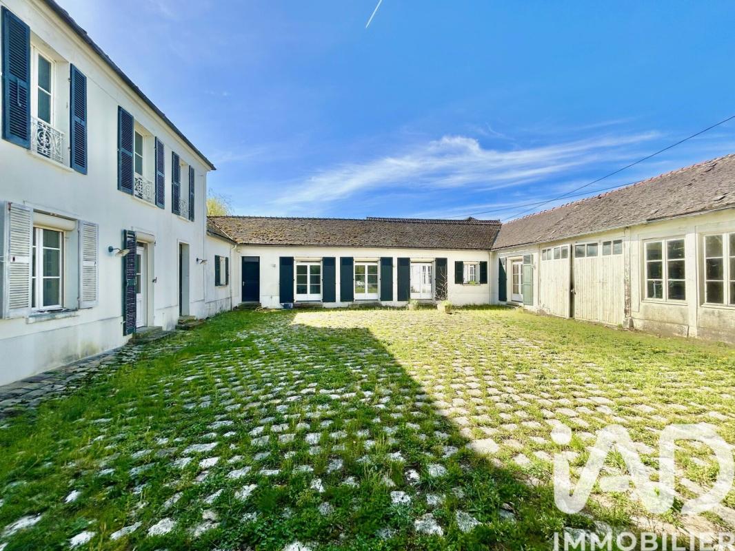 Maison 9 Pièce(s) Ury