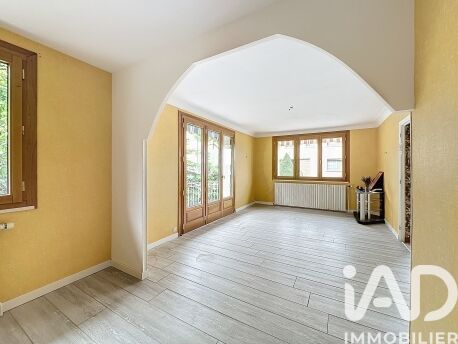 Maison 7 Pièce(s) Peyre en Aubrac - Photo 2