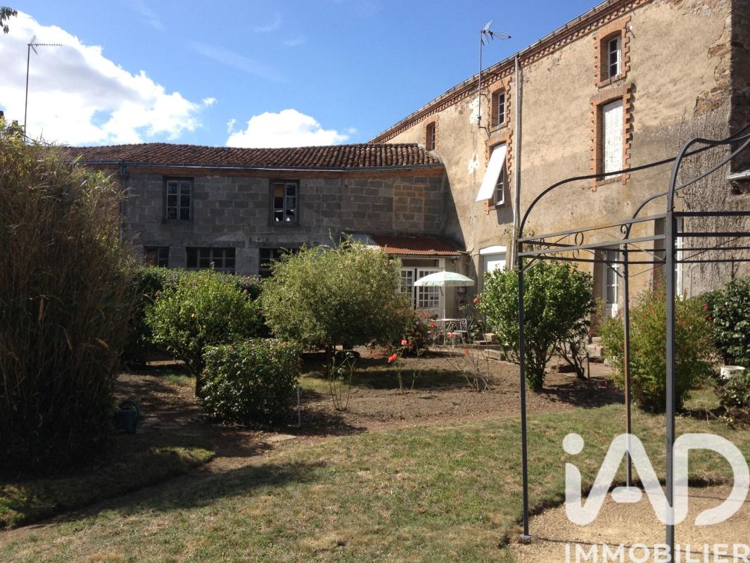 Maison 7 Pièce(s) Trémentines