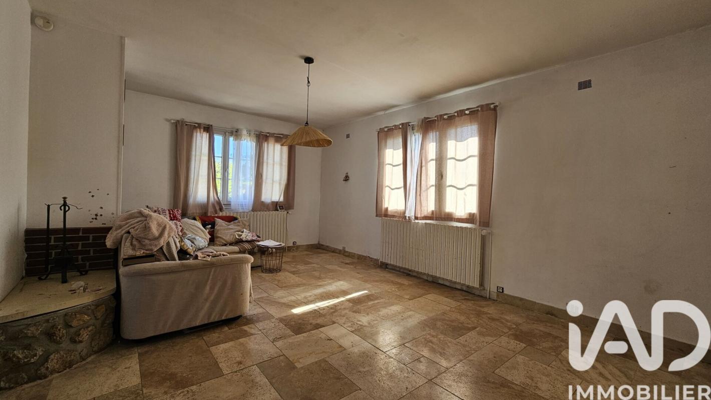Maison 4 Pièce(s) Villeblevin