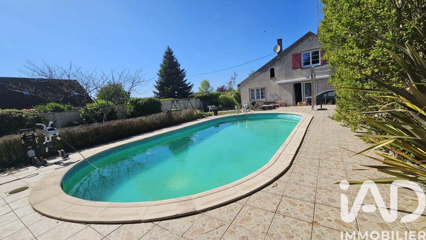 Maison 4 Pièce(s) Villeblevin