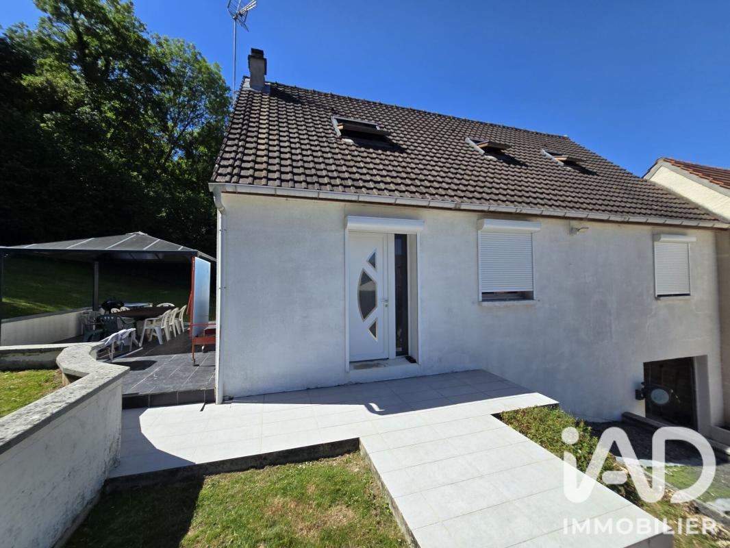 Maison 7 Pièce(s) Saint-Jean-les-Deux-Jumeaux