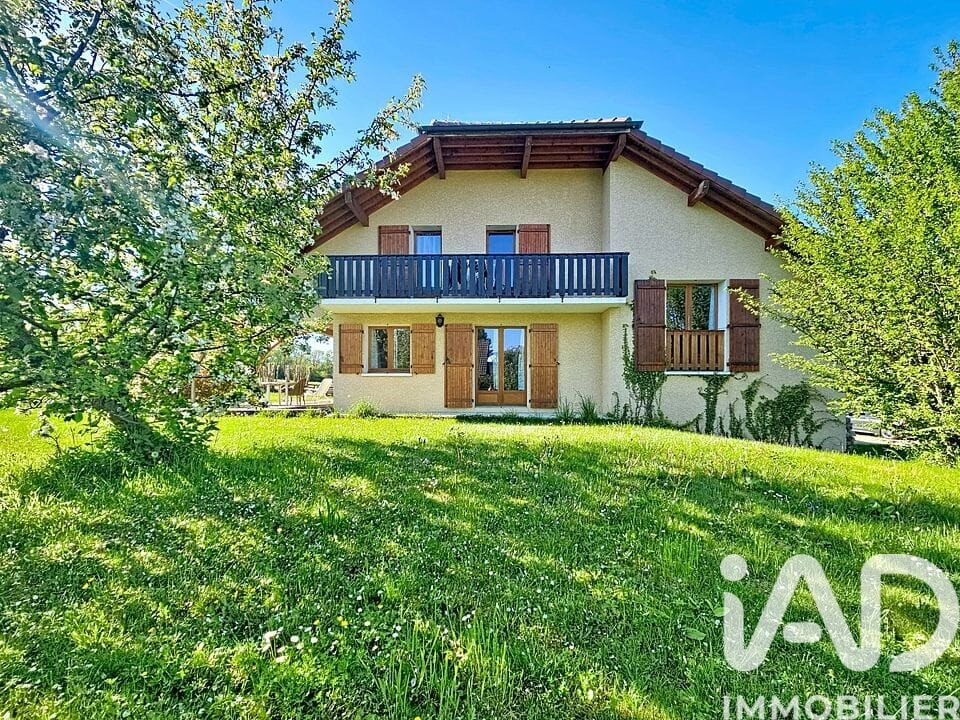 Maison traditionnelle 5 Pièce(s) Pers-Jussy
