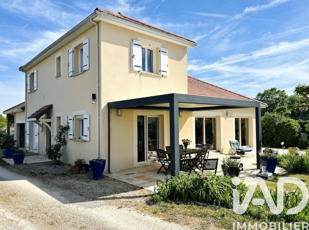Maison 6 Pièce(s) Châtellerault - Photo 2