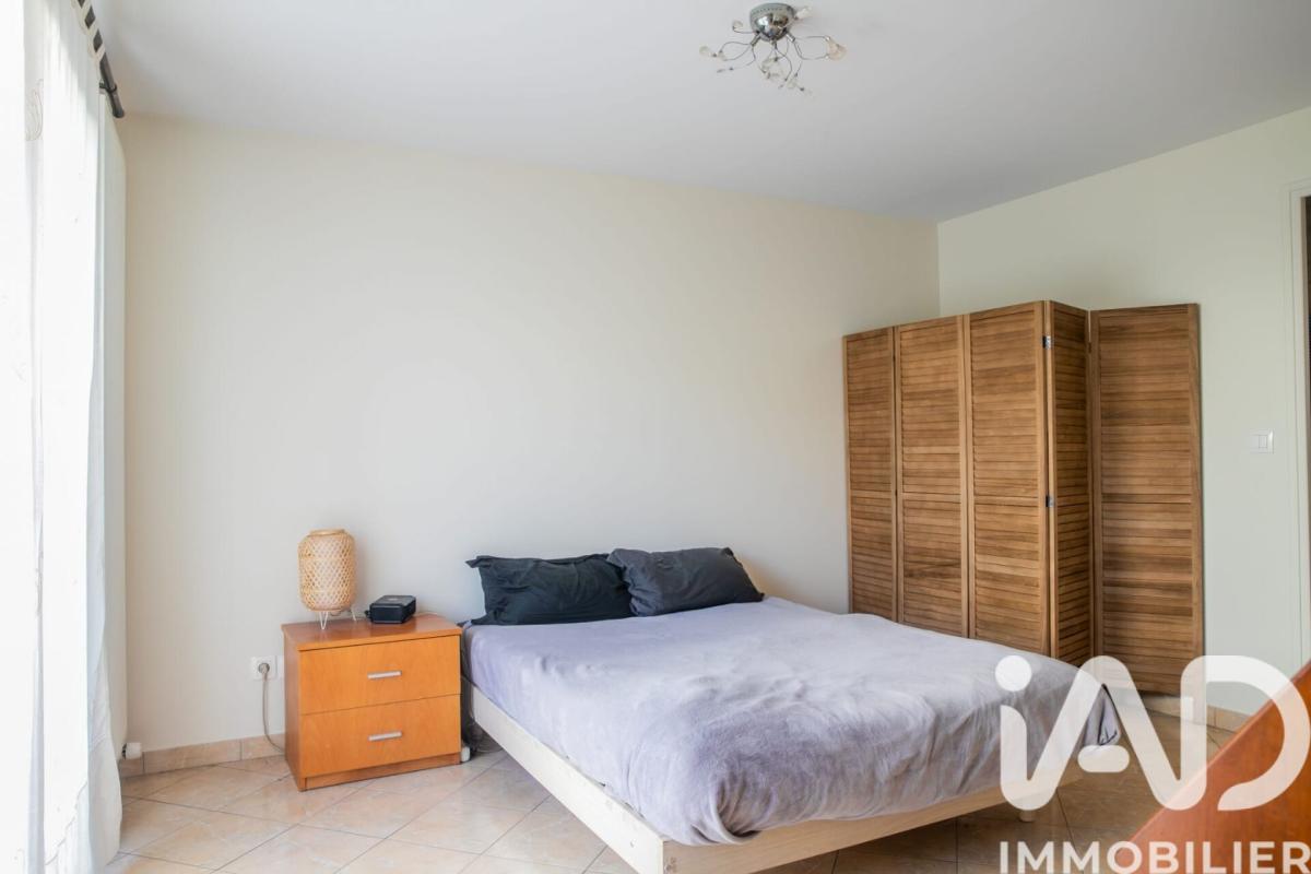 Immeuble  Stains - Photo 13