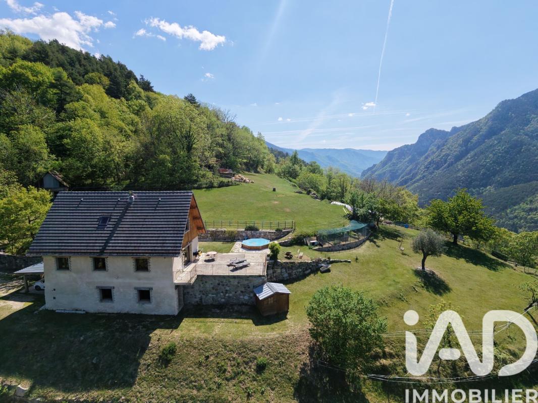 Chalet 4 Pièce(s) Saint-Martin-Vésubie