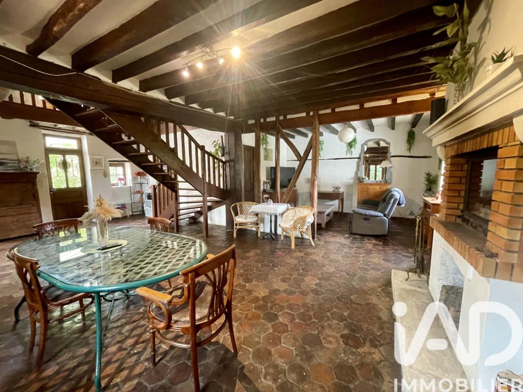 Maison 8 Pièce(s) Villeneuve-sur-Yonne - Photo 2