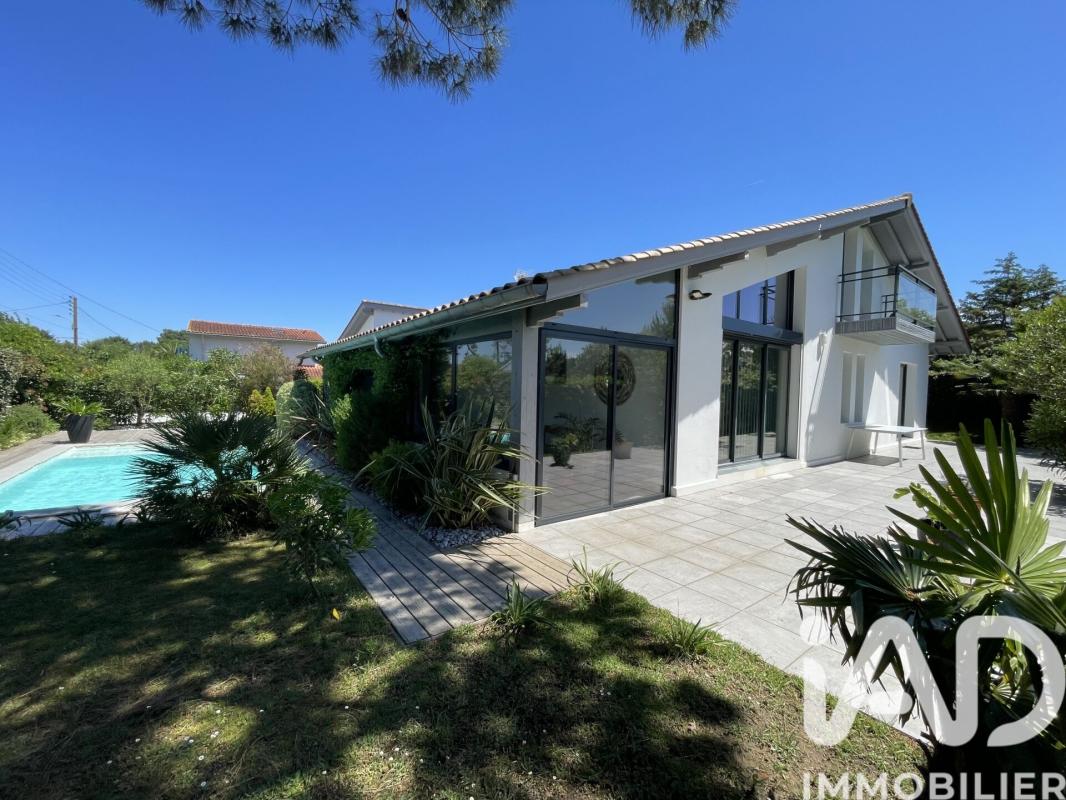 Maison 8 Pièce(s) Anglet