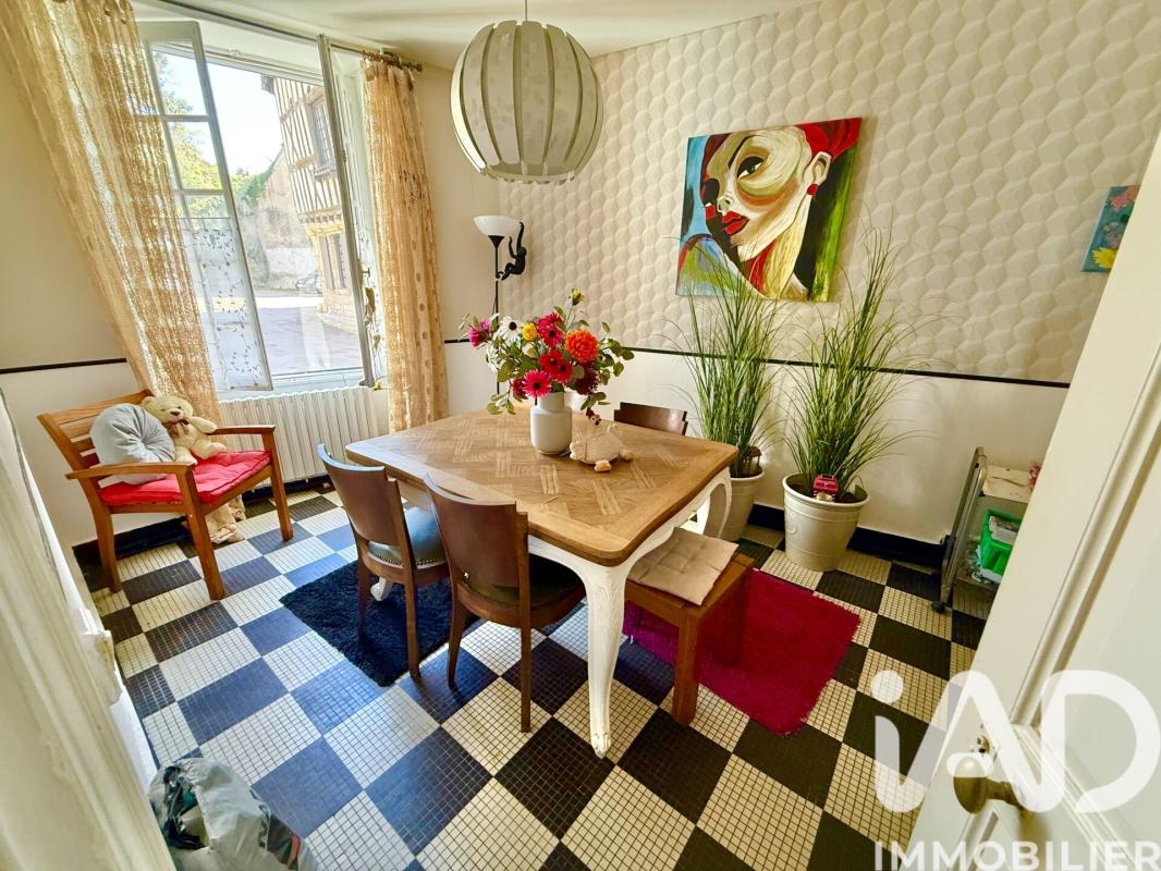 Maison 5 Pièce(s) Donzy