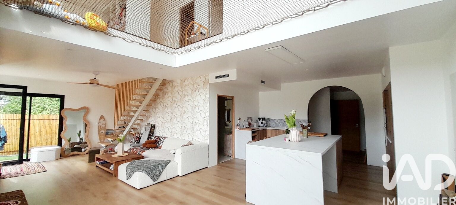 Maison d'architecte 6 Pièce(s) Nostang