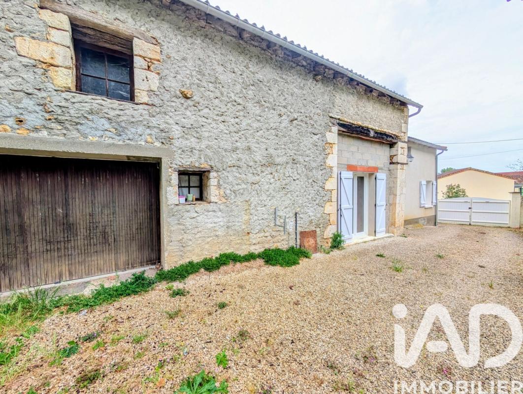 Maison 4 Pièce(s) Civaux