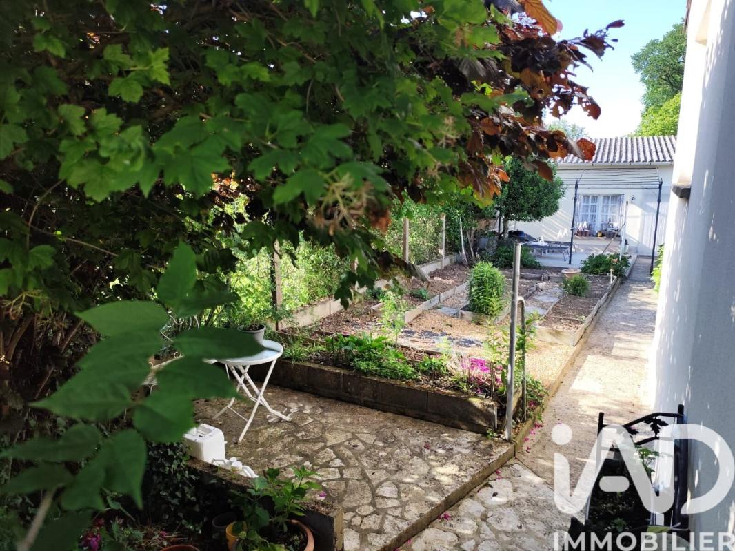 Maison 4 Pièce(s) Luisant - Photo 2
