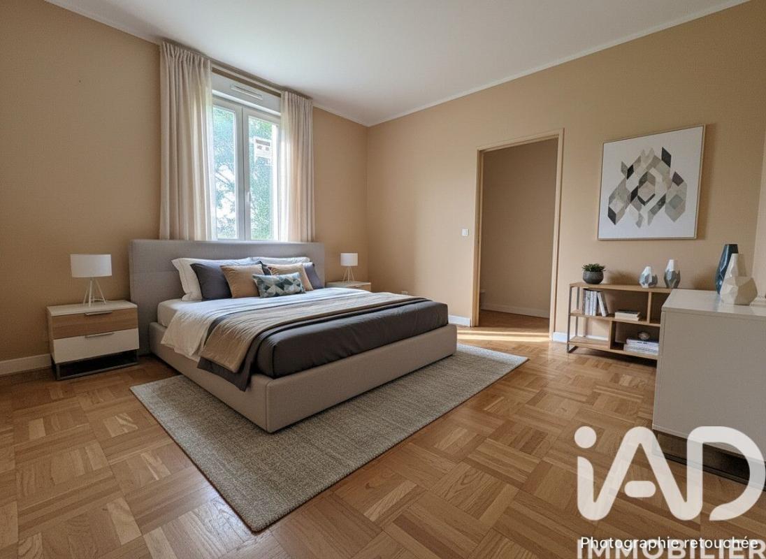 Maison 5 Pièce(s) Saint-Amand-Montrond - Photo 13