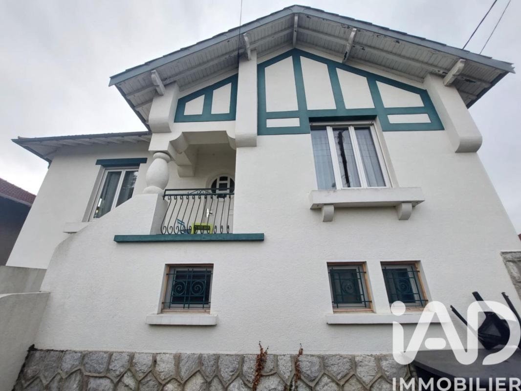 Maison 6 Pièce(s) Séméac