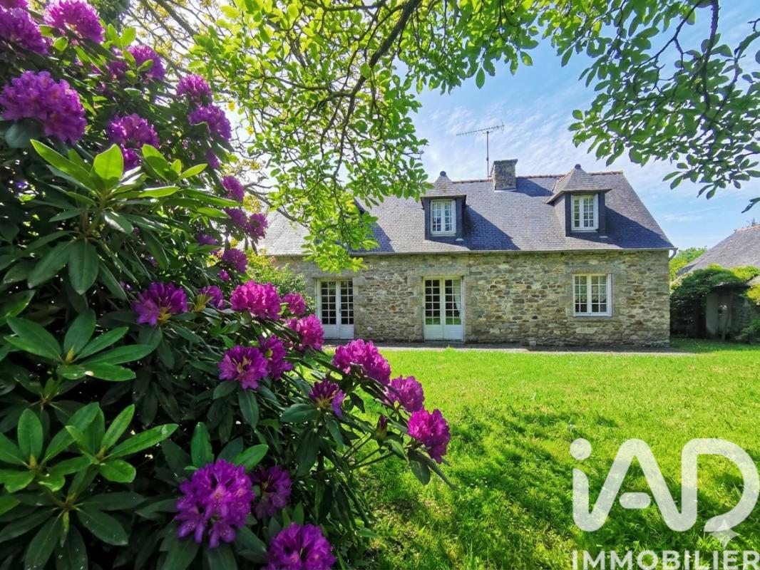 Maison longère 5 Pièce(s) Plouëc-du-Trieux