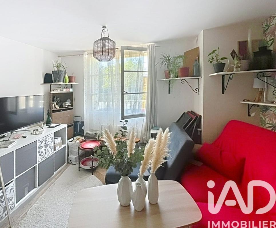 Appartement 3 Pièce(s) Vias