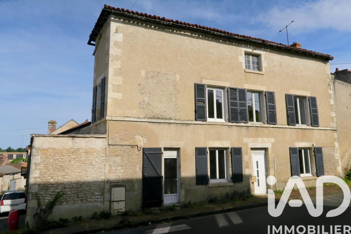 Maison 3 Pièce(s) Saint-Savin