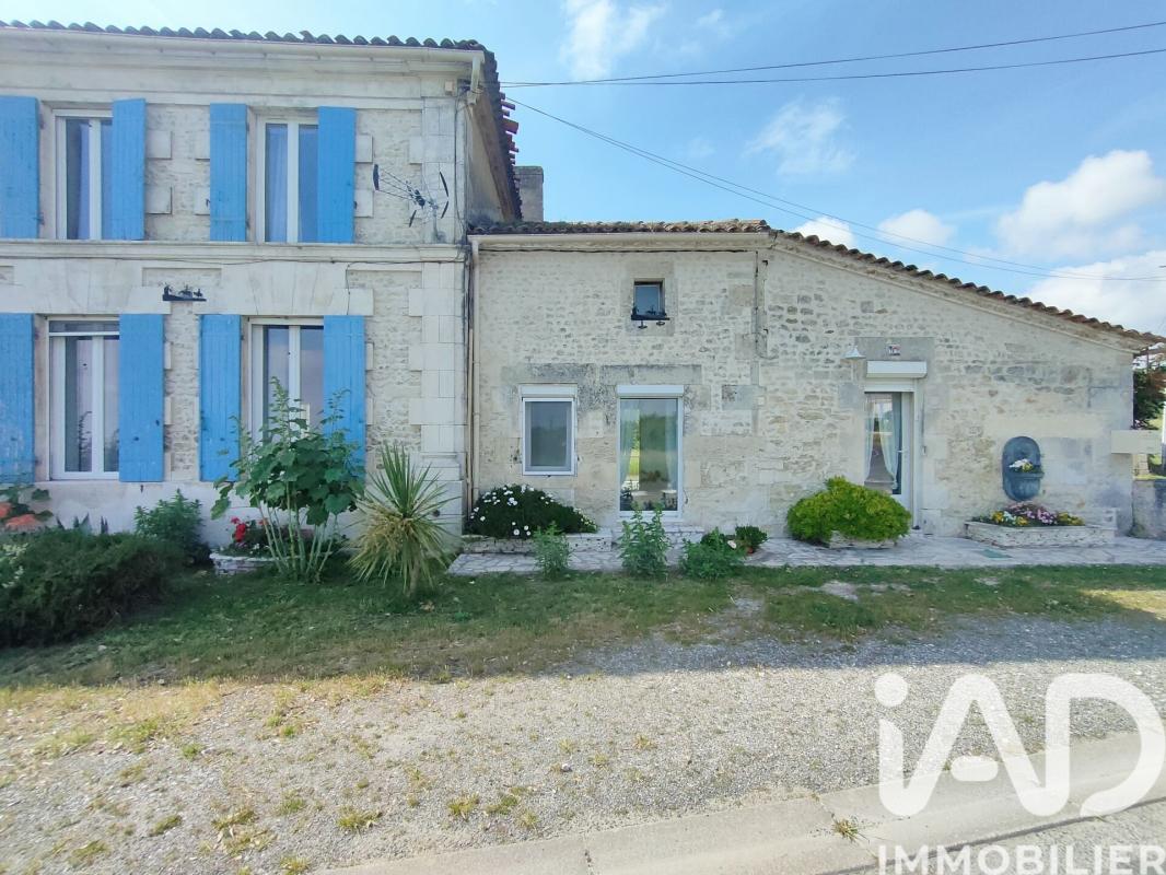 Maison 4 Pièce(s) Chenac-Saint-Seurin-d'Uzet - Photo 4