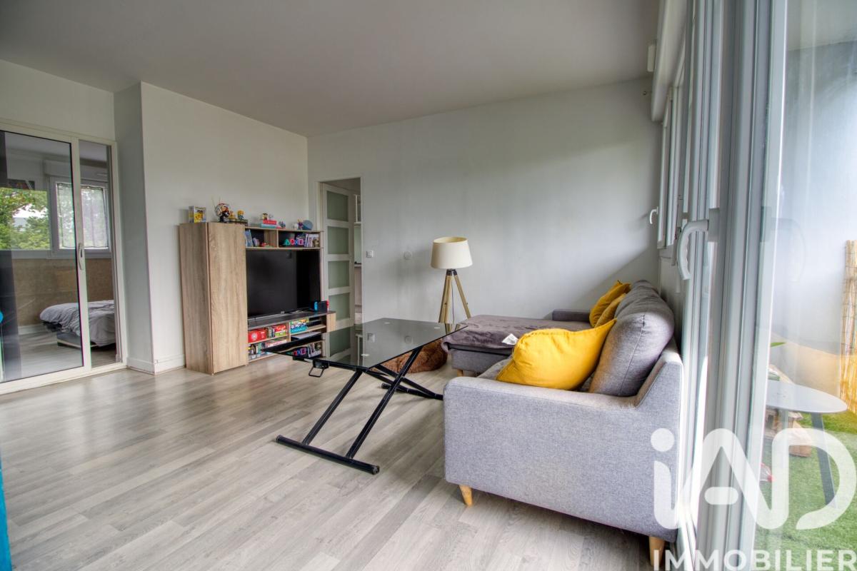 Appartement 3 Pièce(s) Aubergenville