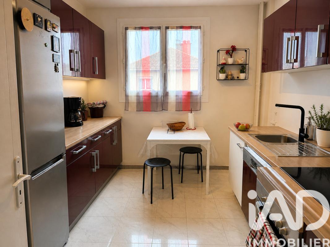 Appartement 5 Pièce(s) Salon-de-Provence - Photo 2