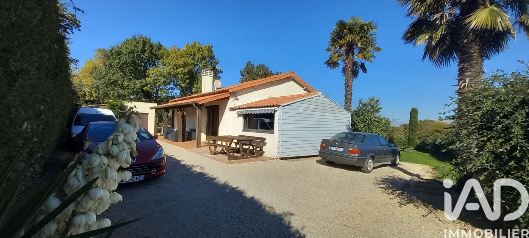 Maison 4 Pièce(s) Bournezeau - Photo 2