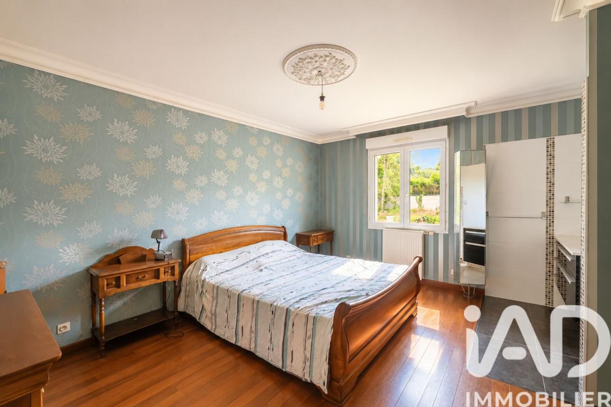 Maison 10 Pièce(s) Yvré-l'Évêque - Photo 8