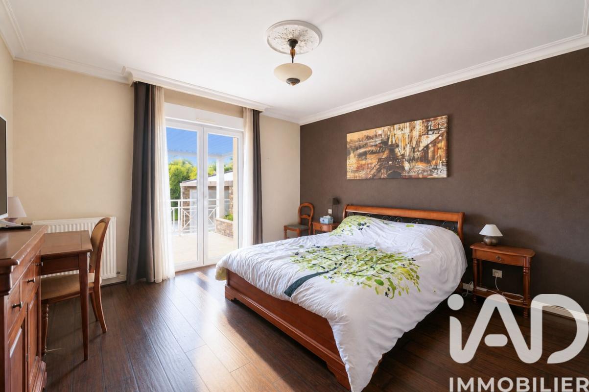 Maison 10 Pièce(s) Yvré-l'Évêque - Photo 9