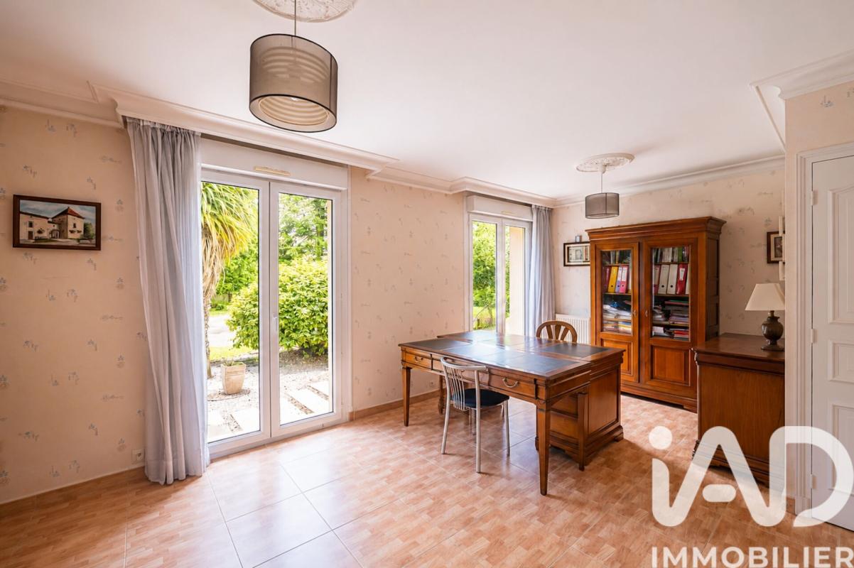 Maison 10 Pièce(s) Yvré-l'Évêque - Photo 11