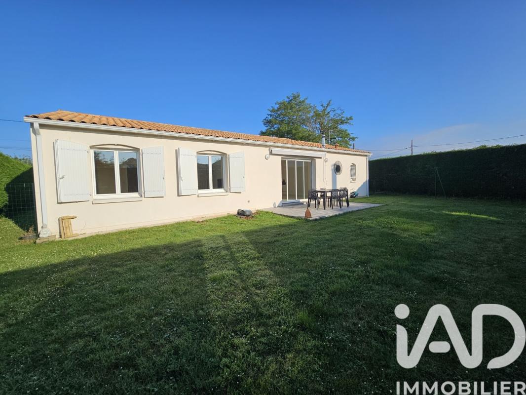 Maison 4 Pièce(s) Saint-Georges-des-Coteaux