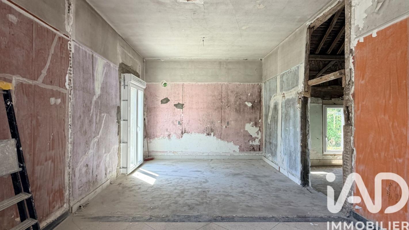 Maison 5 Pièce(s) Saint-Julien-les-Villas - Photo 2