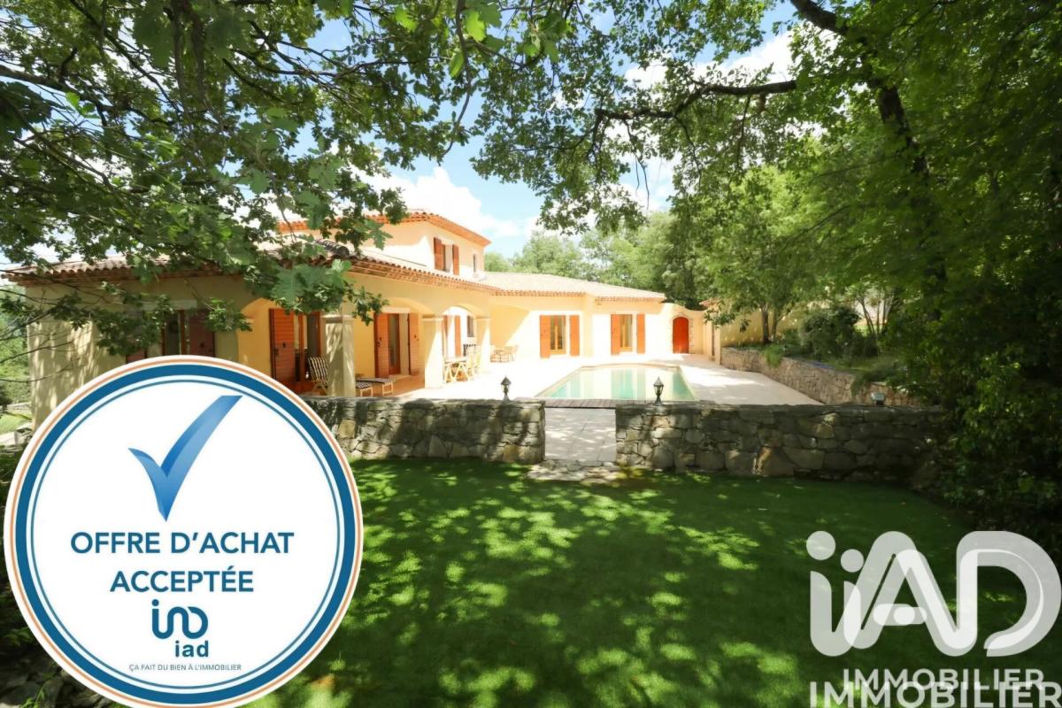 Maison d'architecte 5 Pièce(s) Néoules