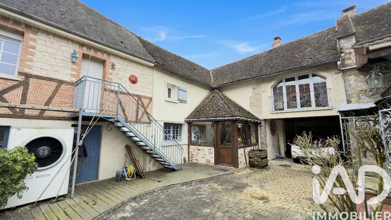 Maison 7 Pièce(s) Chalautre-la-Grande - Photo 2