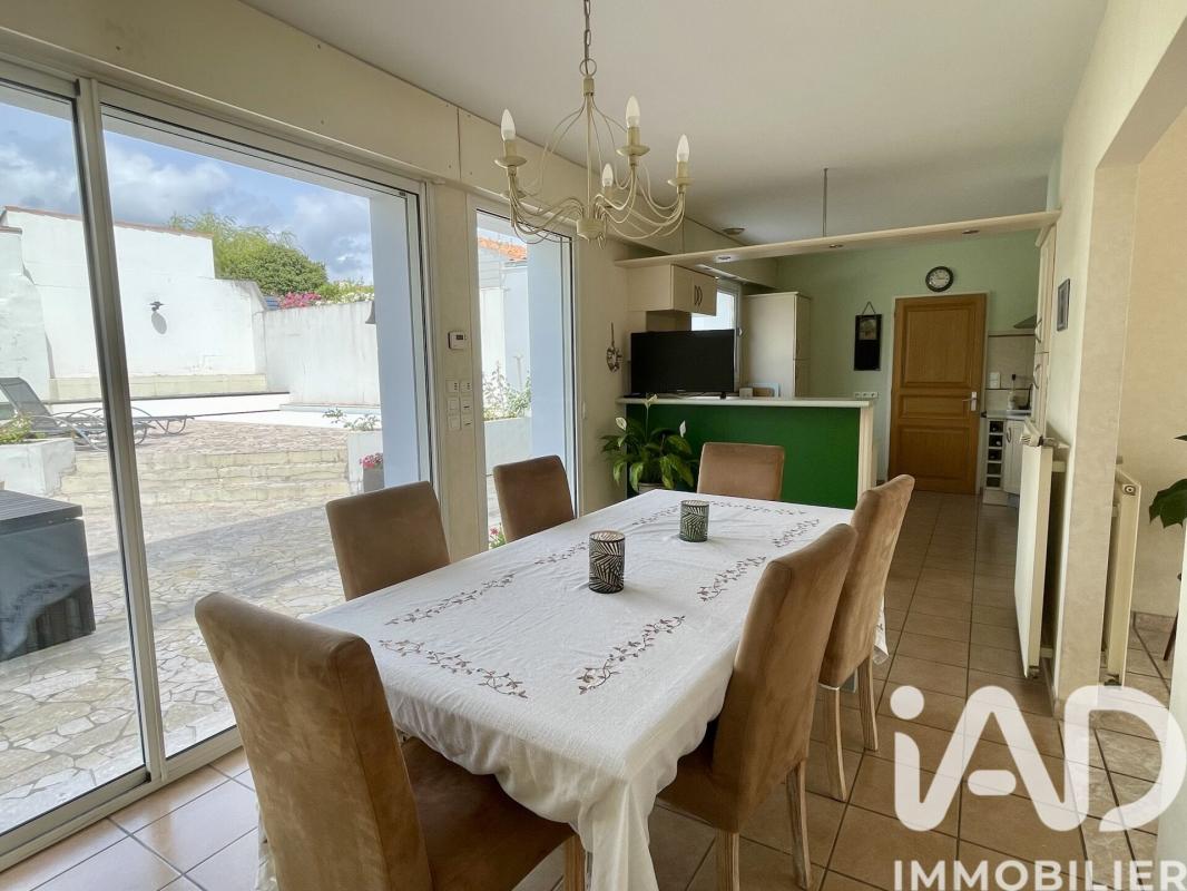 Maison 7 Pièce(s) Saint-Gilles-Croix-de-Vie - Photo 8