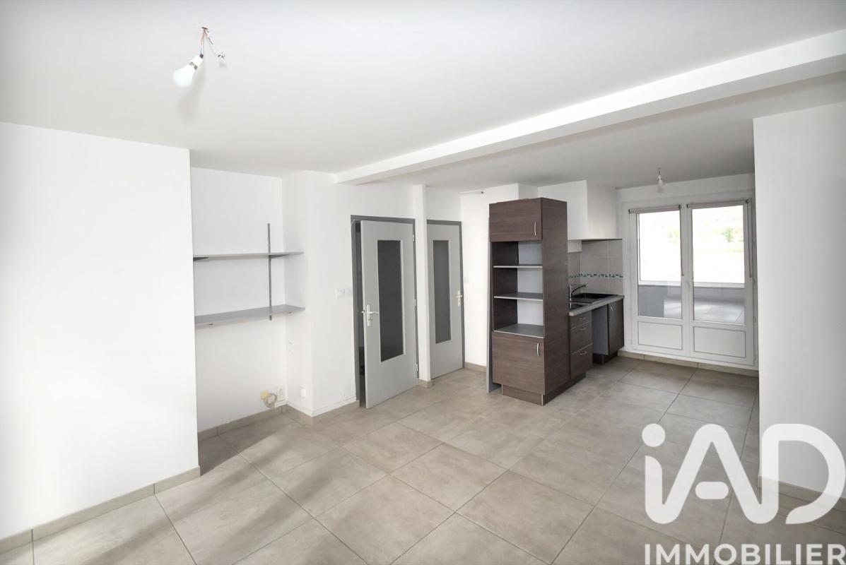Appartement 4 Pièce(s) Bourgoin-Jallieu