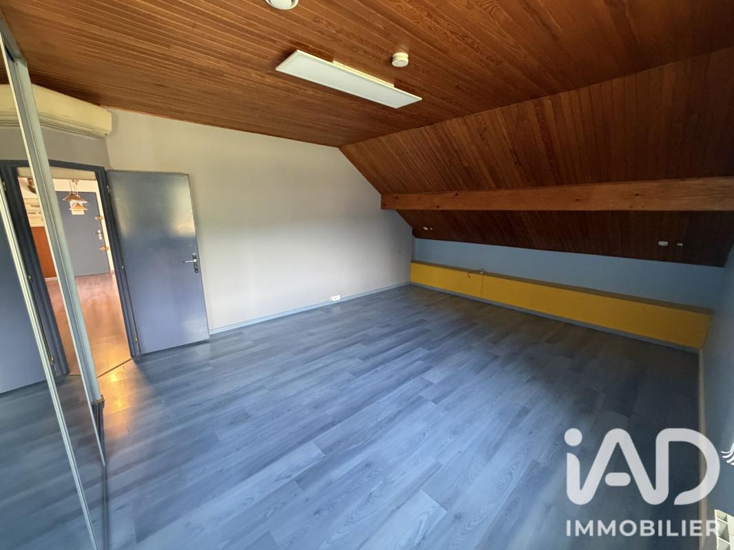Maison 7 Pièce(s) Chélieu - Photo 14